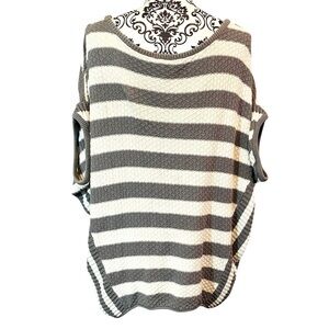Torrid Womens Striped Gray and Cream Knit Short Sleeve Sweater Top